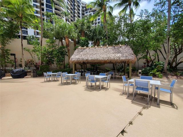 540 Brickell Key Dr 1020, Miami, FL 33131