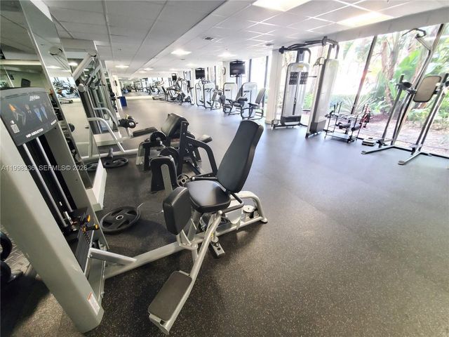 540 Brickell Key Dr 1020, Miami, FL 33131