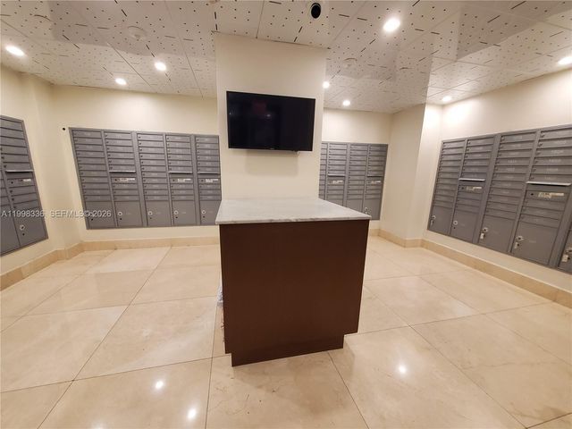 540 Brickell Key Dr 1020, Miami, FL 33131