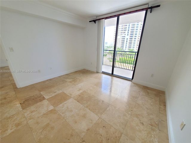 540 Brickell Key Dr 1020, Miami, FL 33131