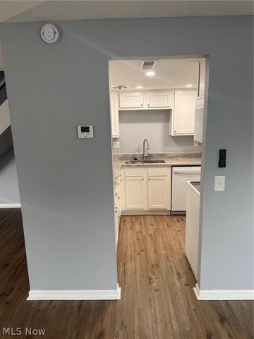 944 Wadsworth Road F3, Medina, OH 44256