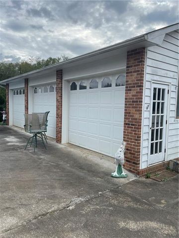177 Circle Street, Millers Creek, NC 28651