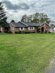 177 Circle Street, Millers Creek, NC 28651