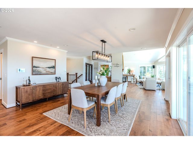 9700 Se CASTLE Ct, Damascus, OR 97089