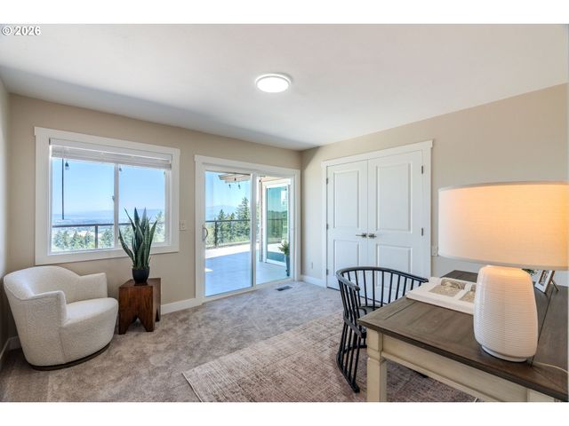 9700 Se CASTLE Ct, Damascus, OR 97089