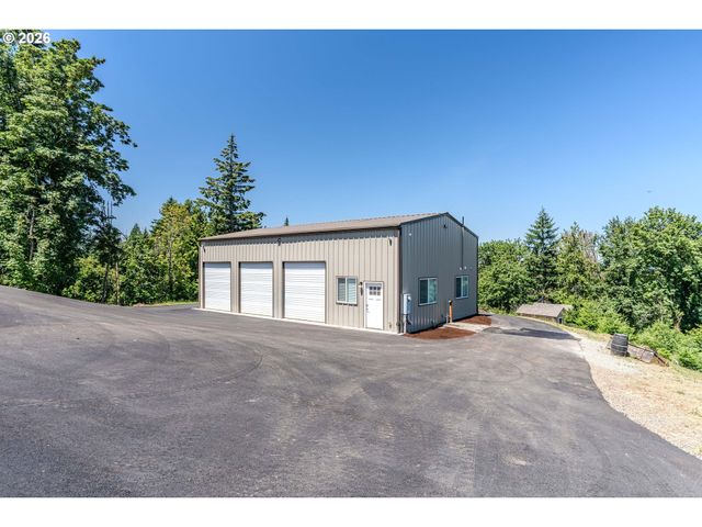 9700 Se CASTLE Ct, Damascus, OR 97089