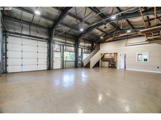 9700 Se CASTLE Ct, Damascus, OR 97089
