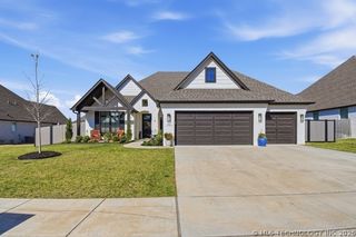 506 N 84th Place, Broken Arrow, OK 74014