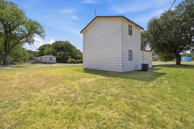 1833 Pelican Drive N, Pelican Bay, TX 76020