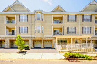 203 Canterbury Lane, Morganville, NJ 07751