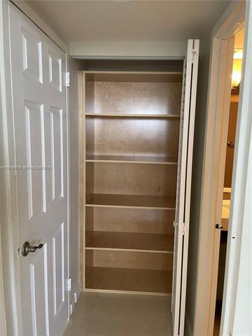 13155 Ixora Ct 901, North Miami, FL 33181