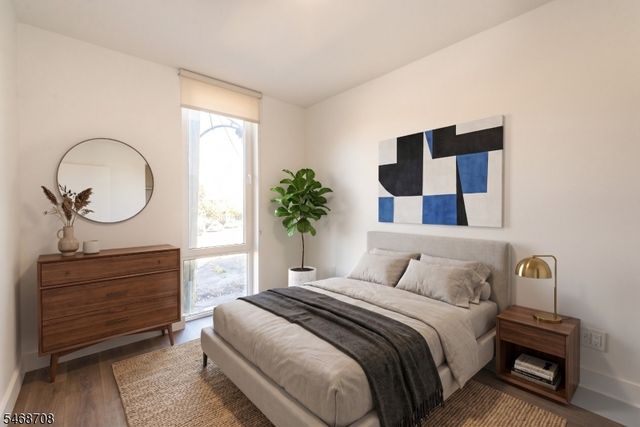 21 Lincoln Park 100, Newark City, NJ 07102