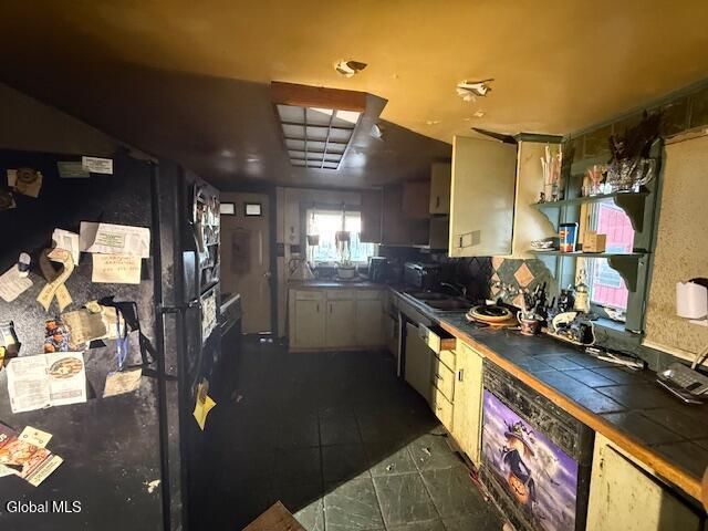 34 Tabor Road, Mechanicville, NY 12118