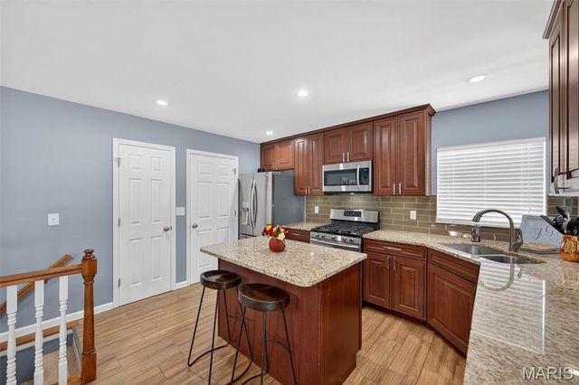 209 Autumn Rose Court, O'fallon, MO 63368