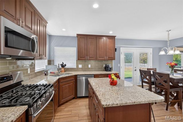 209 Autumn Rose Court, O'fallon, MO 63368