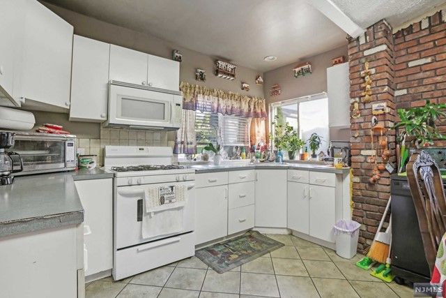 540 Main Street, Lodi, NJ 07644