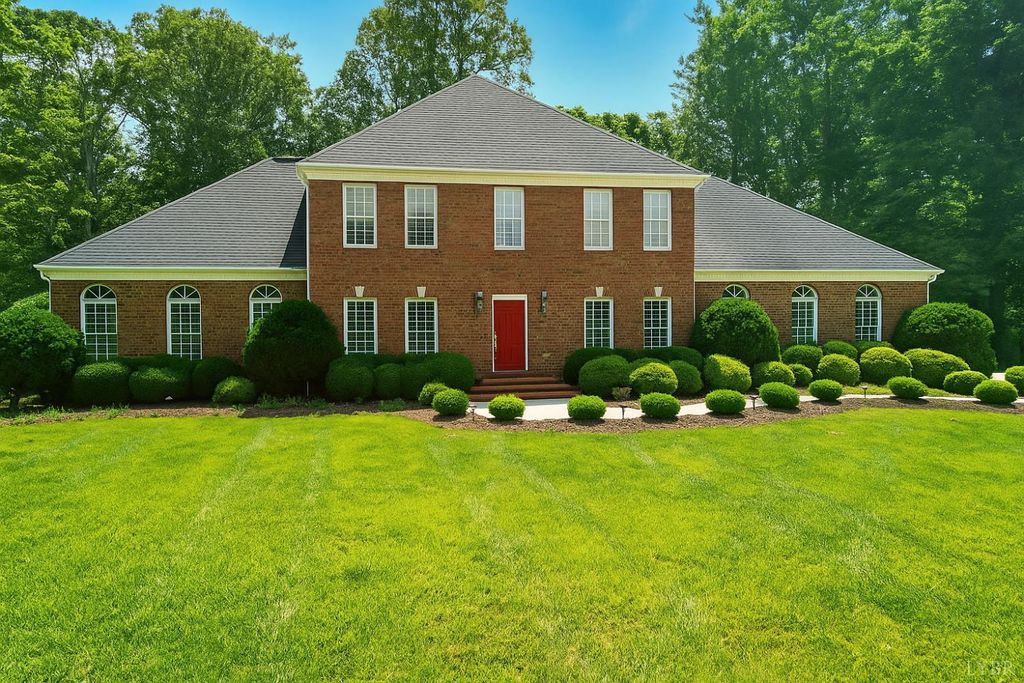 103 Waterton Drive, Lynchburg, VA 24503