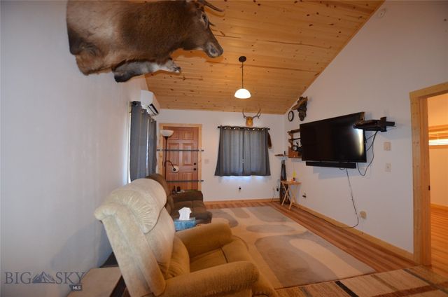 3919 Blacktail Road, Dillon, MT 59725