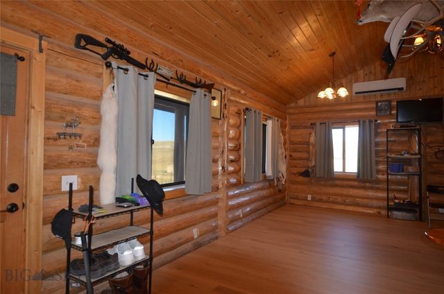 3919 Blacktail Road, Dillon, MT 59725