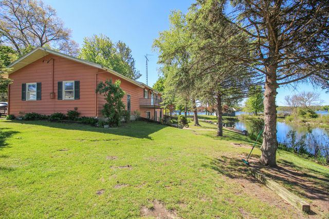 57436 Gearharts Landing Road, Three Rivers, MI 49093