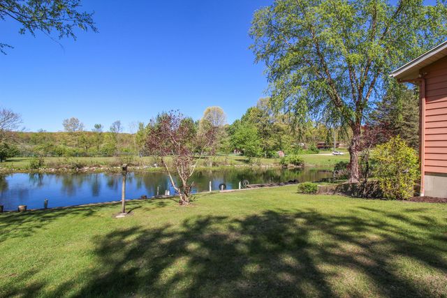 57436 Gearharts Landing Road, Three Rivers, MI 49093