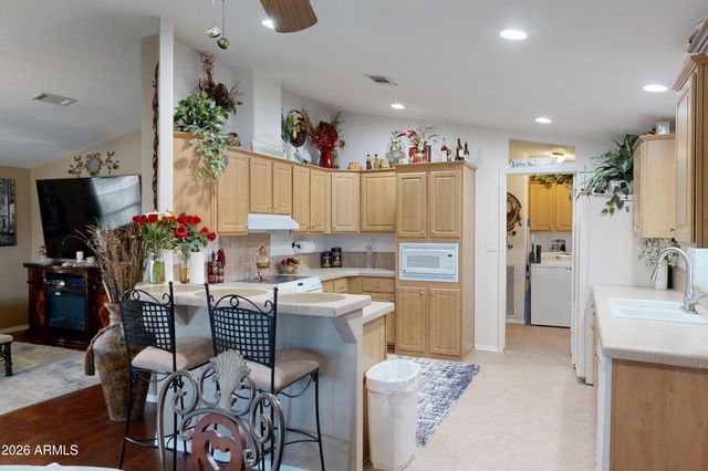10960 N 67TH Avenue 114, Glendale, AZ 85304
