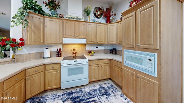 10960 N 67TH Avenue 114, Glendale, AZ 85304