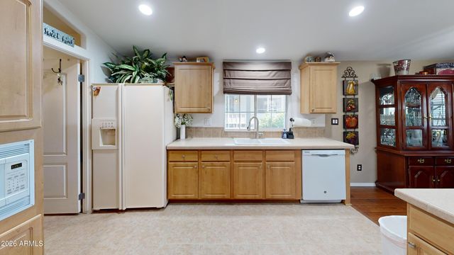 10960 N 67TH Avenue 114, Glendale, AZ 85304