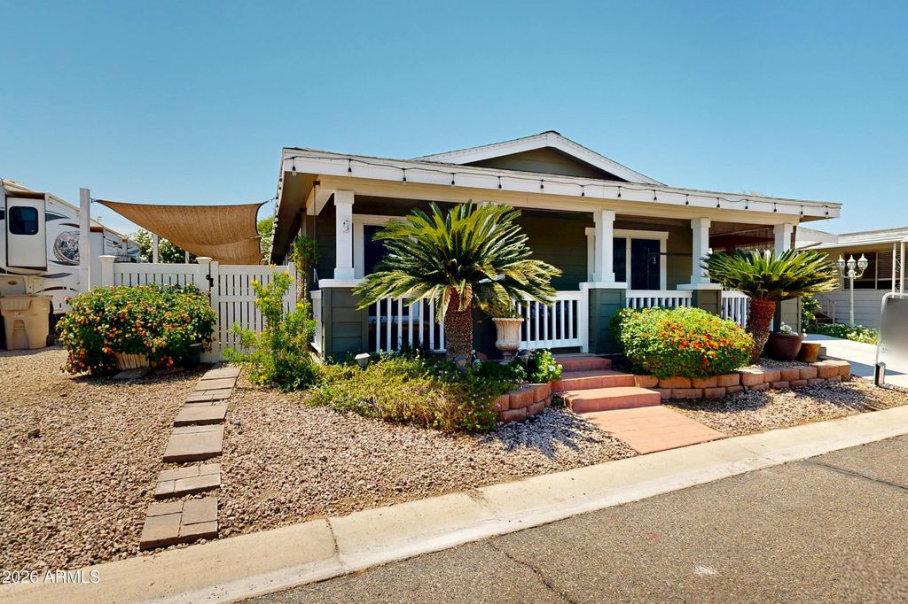 10960 N 67TH Avenue 114, Glendale, AZ 85304