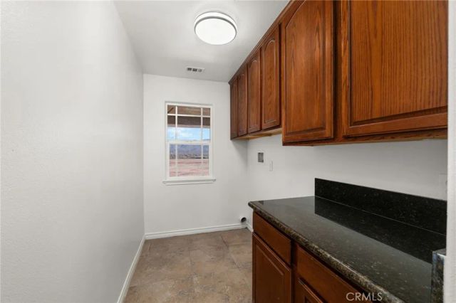 15088 Mesquite Road, Apple Valley, CA 92307