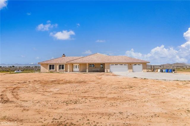 15088 Mesquite Road, Apple Valley, CA 92307