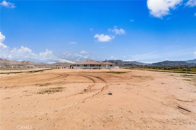15088 Mesquite Road, Apple Valley, CA 92307