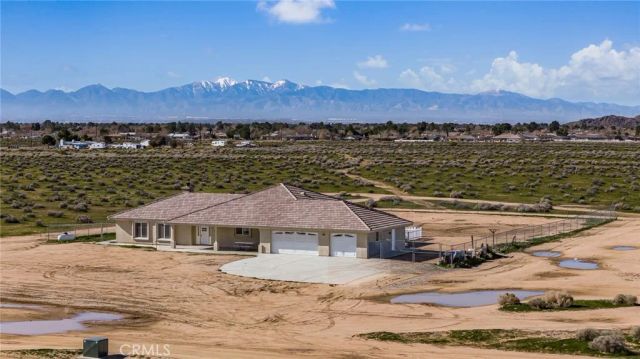 15088 Mesquite Road, Apple Valley, CA 92307