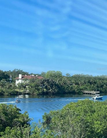 5569 CANNES CIRCLE, Sarasota, FL 34231