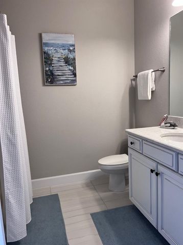 5569 CANNES CIRCLE, Sarasota, FL 34231