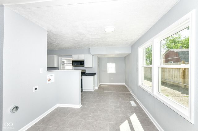541 S Alpha Avenue, Brownsburg, IN 46112