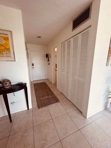 13548 Sabal Palm Court C, Delray Beach, FL 33484