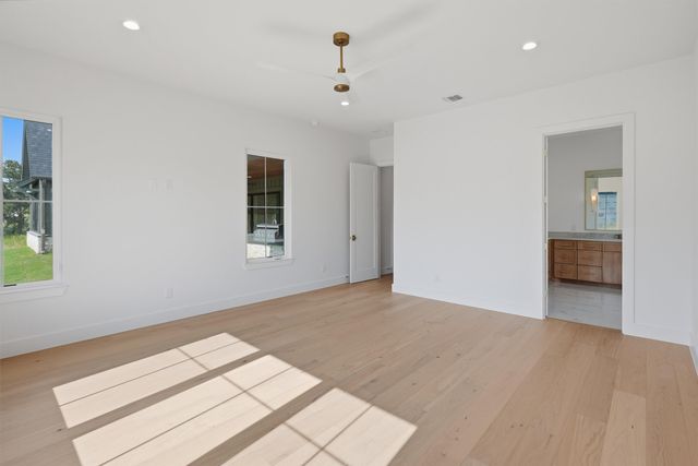901 Herbert Hollow, Weatherford, TX 76087