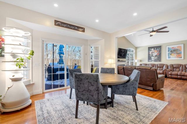 541 Woods Creek Drive, St Charles, MO 63348