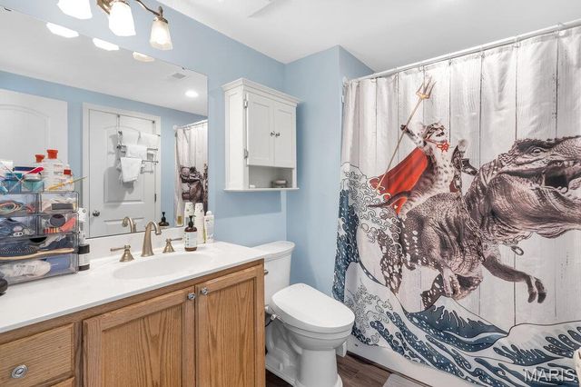 541 Woods Creek Drive, St Charles, MO 63348