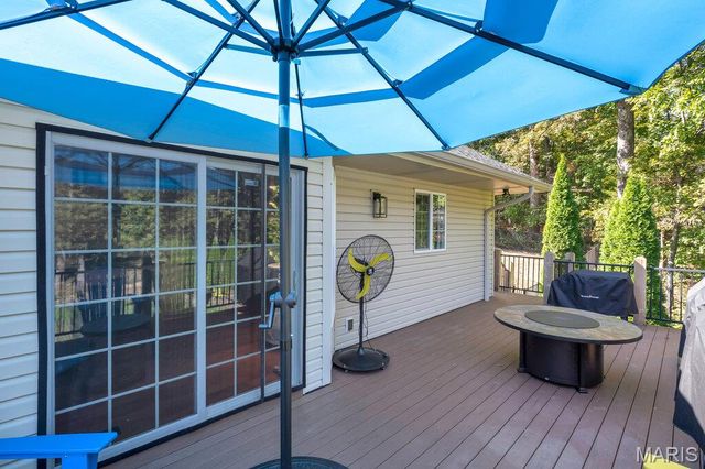 541 Woods Creek Drive, St Charles, MO 63348