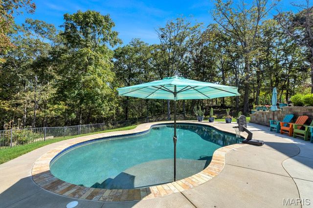 541 Woods Creek Drive, St Charles, MO 63348