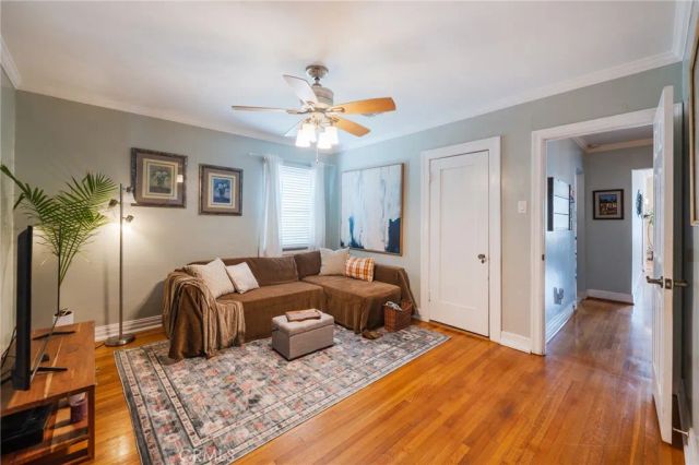4011 W 60th, Los Angeles, CA 90043
