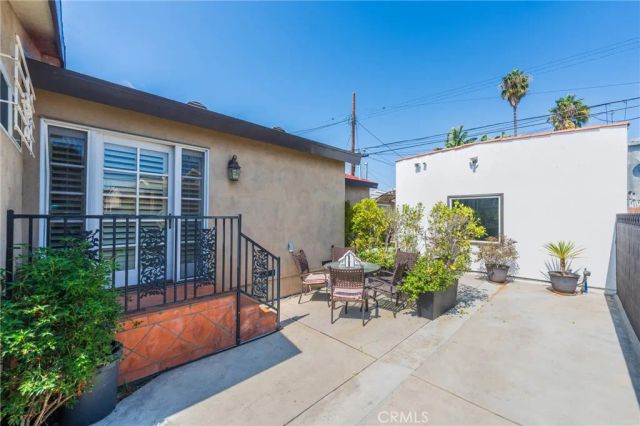 4011 W 60th, Los Angeles, CA 90043