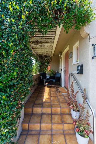 4011 W 60th, Los Angeles, CA 90043