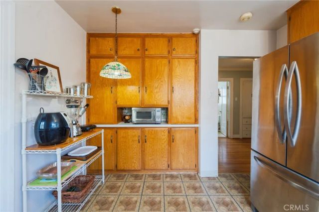 4011 W 60th, Los Angeles, CA 90043