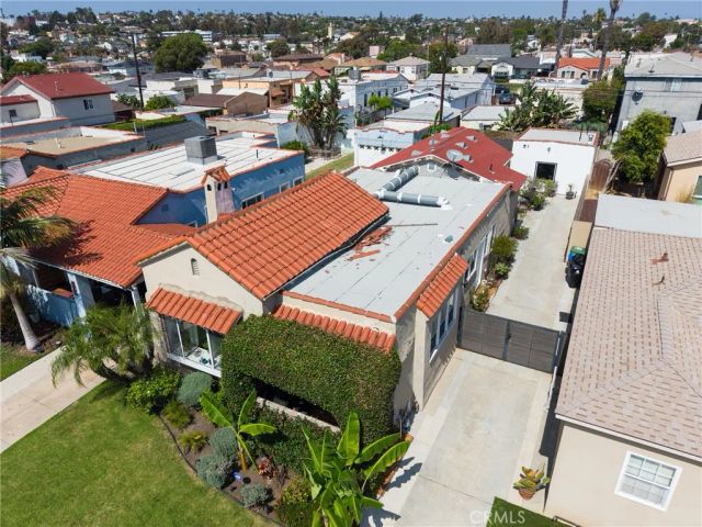 4011 W 60th, Los Angeles, CA 90043