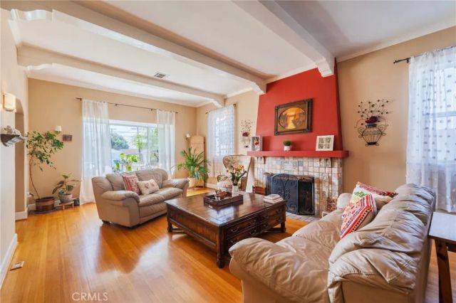 4011 W 60th, Los Angeles, CA 90043