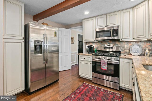 4202 PICKERING PL, Alexandria, VA 22309