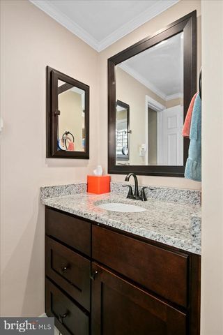 4202 PICKERING PL, Alexandria, VA 22309